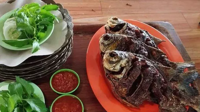Sop Gurame Mbak Lili: Rahasia Rasa yang Bikin Warga Cilacap Rela Antre